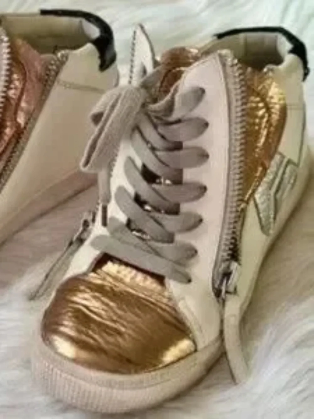 Dolce Vita Size 7.5 Metallic High Top Sneakers Chic‎ Leather Street Style